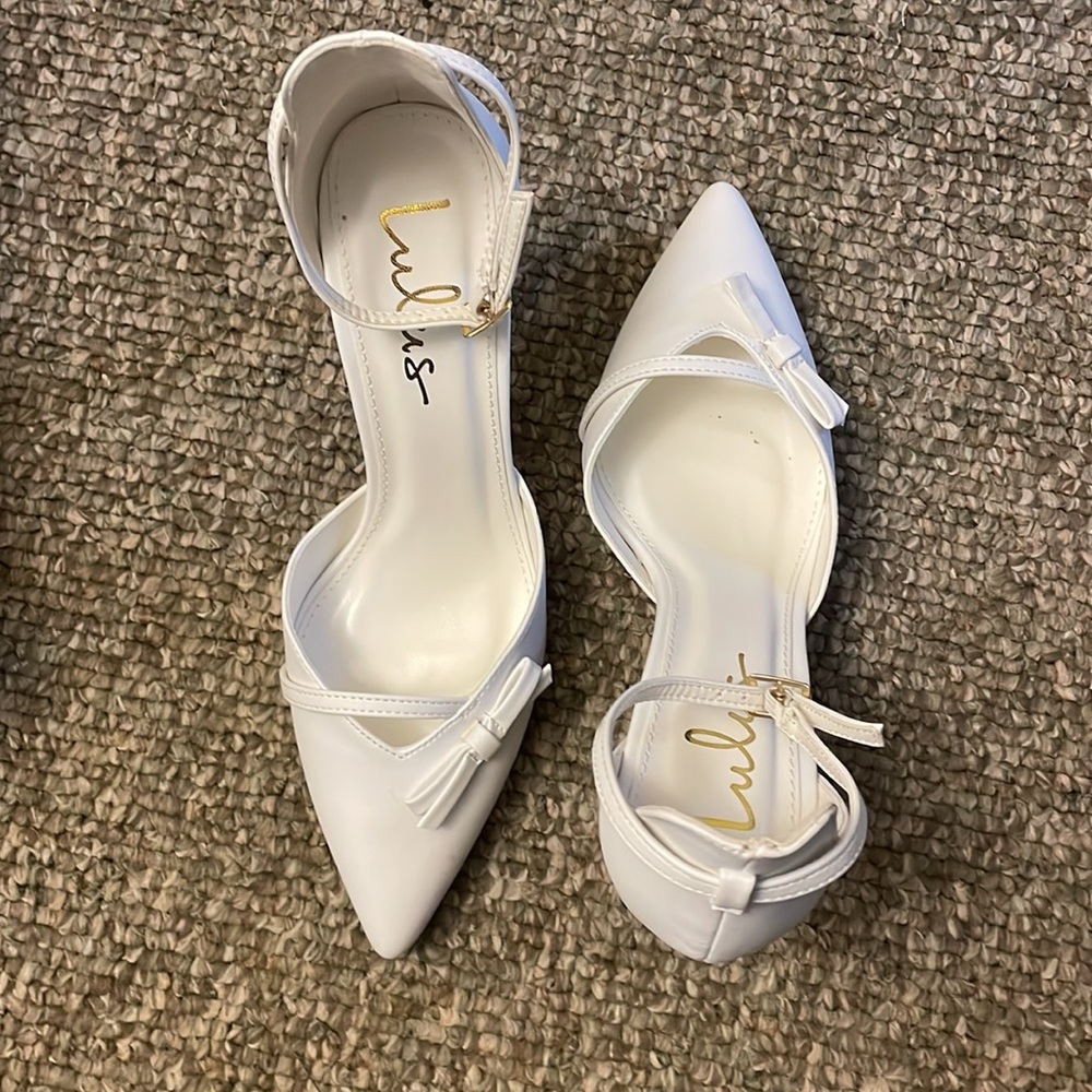 Lulus Syyna White Bow Ankle Strap Pumps
